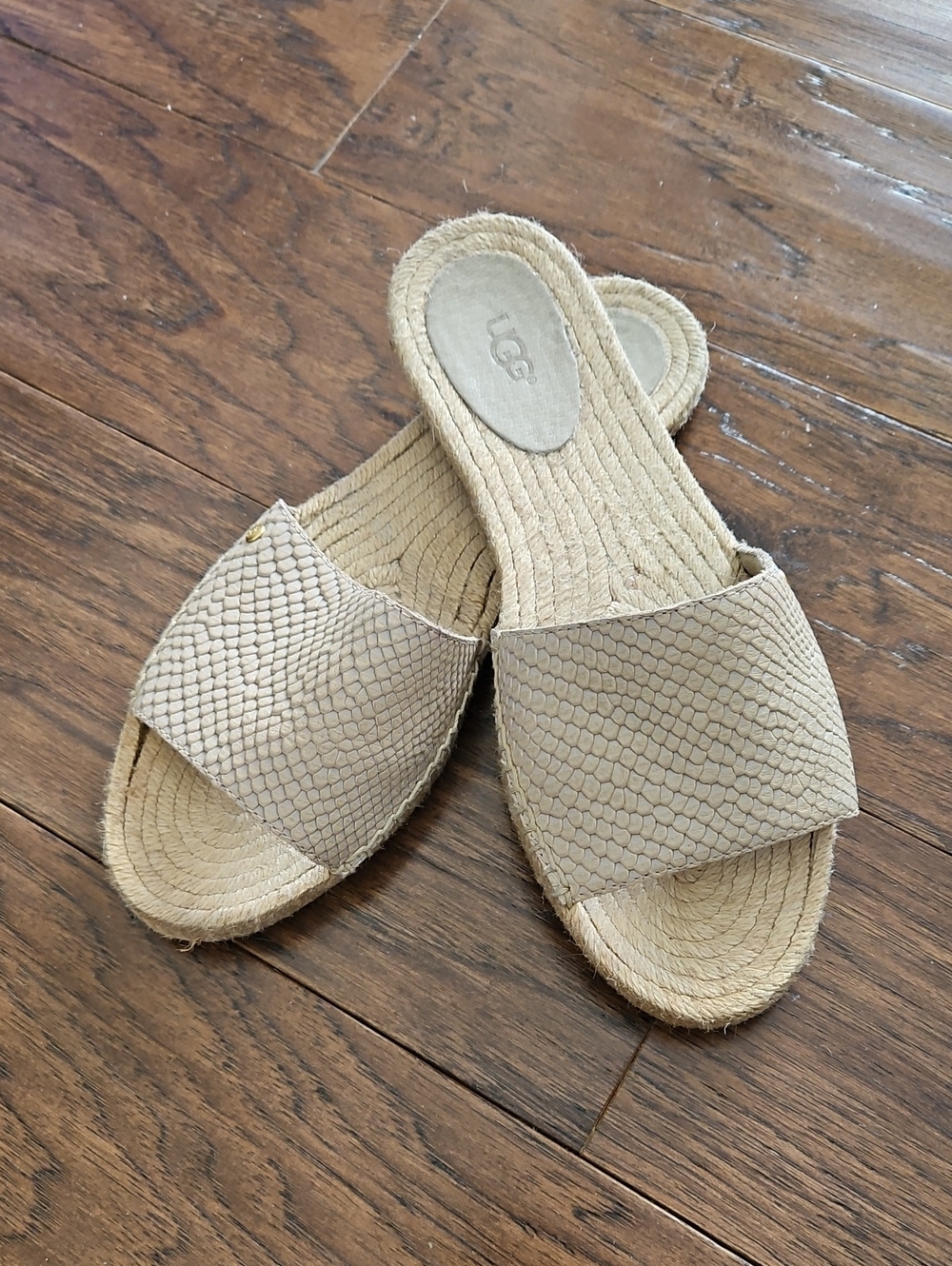 UGG Women's Tan Textured Slide Mules